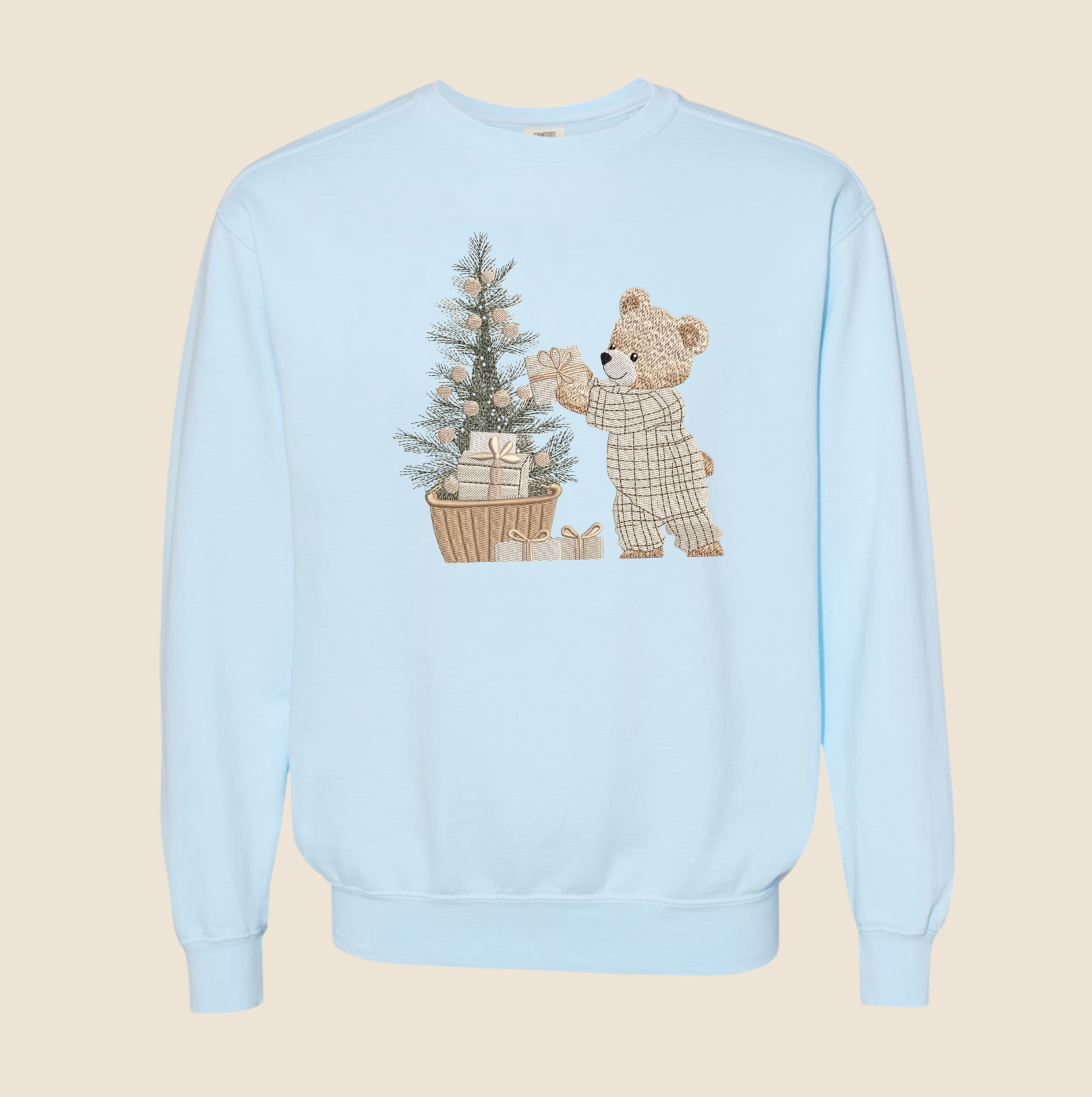 Embroidered Cozy Christmas Bear Sweatshirt – Premium Holiday Gift